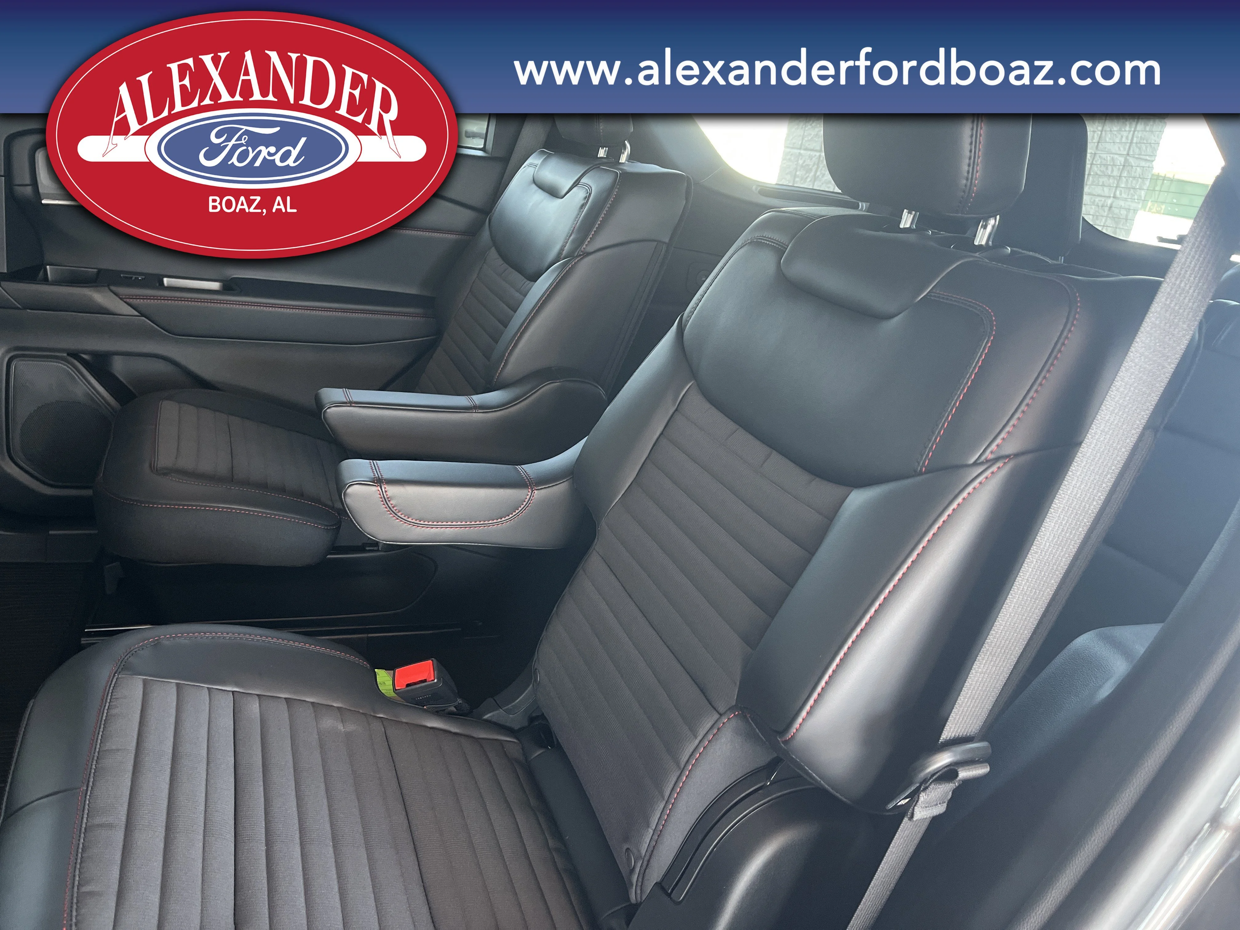 New 2026 Carbonized Gray Metallic Ford ST-Line image 14