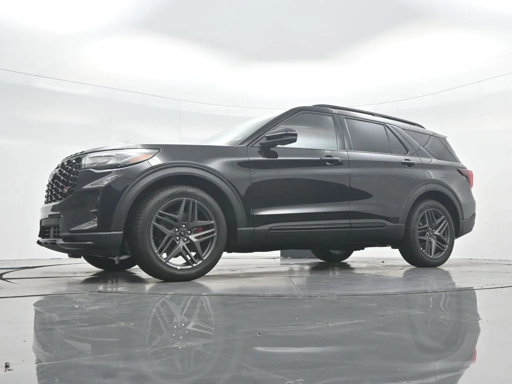 New 2026 Agate Black Metallic Ford ST image 42