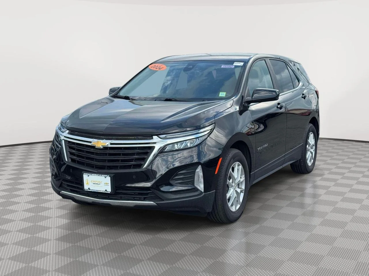 Used 2024 Mosaic Black Metallic Chevrolet FWD LT image 3