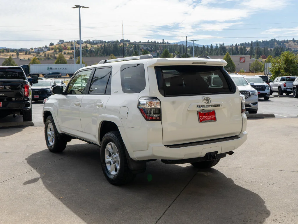 Used 2020 White Toyota SR5 Premium image 5