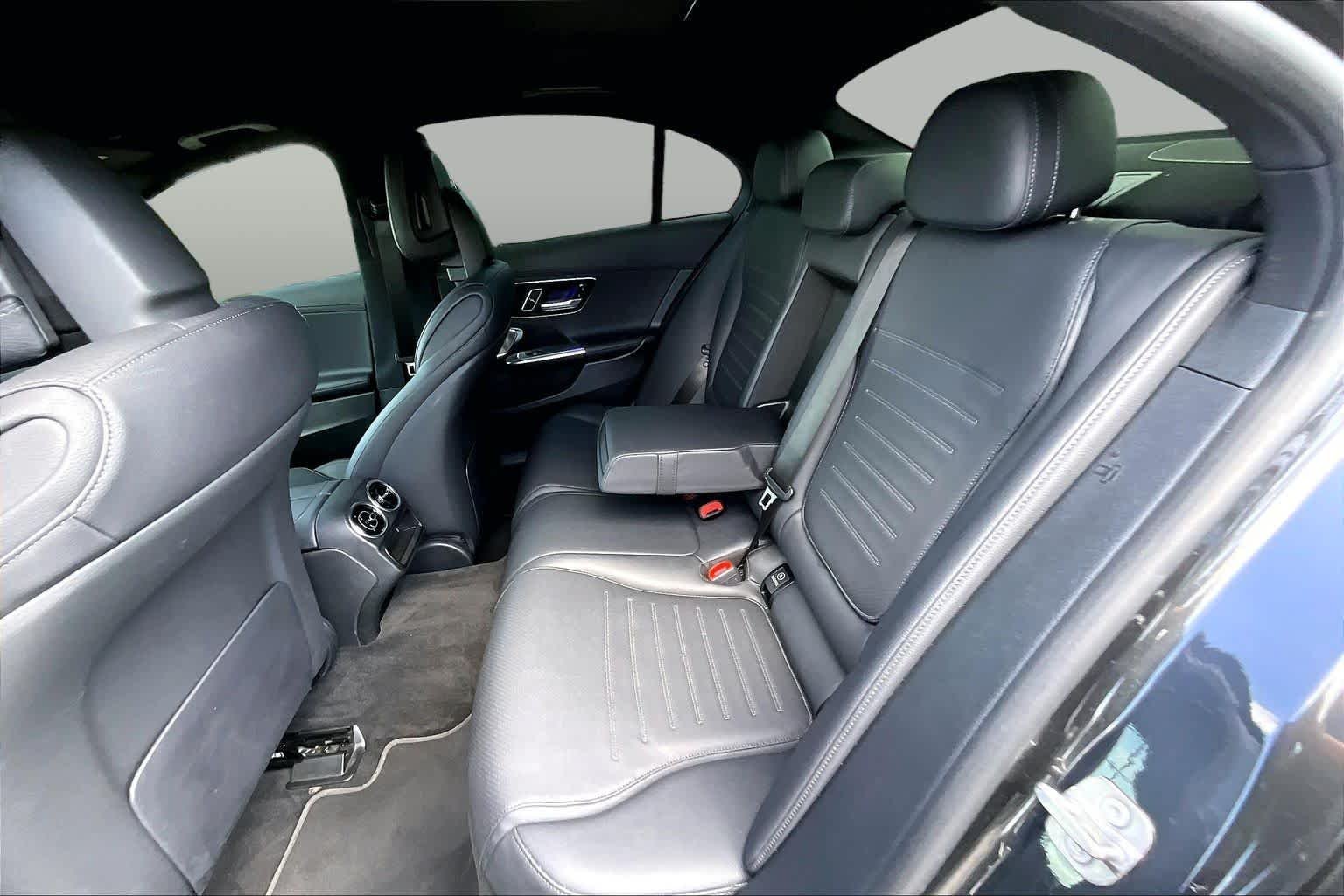 Used 2024 Graphite Grey Metallic Mercedes-Benz C 300 image 21