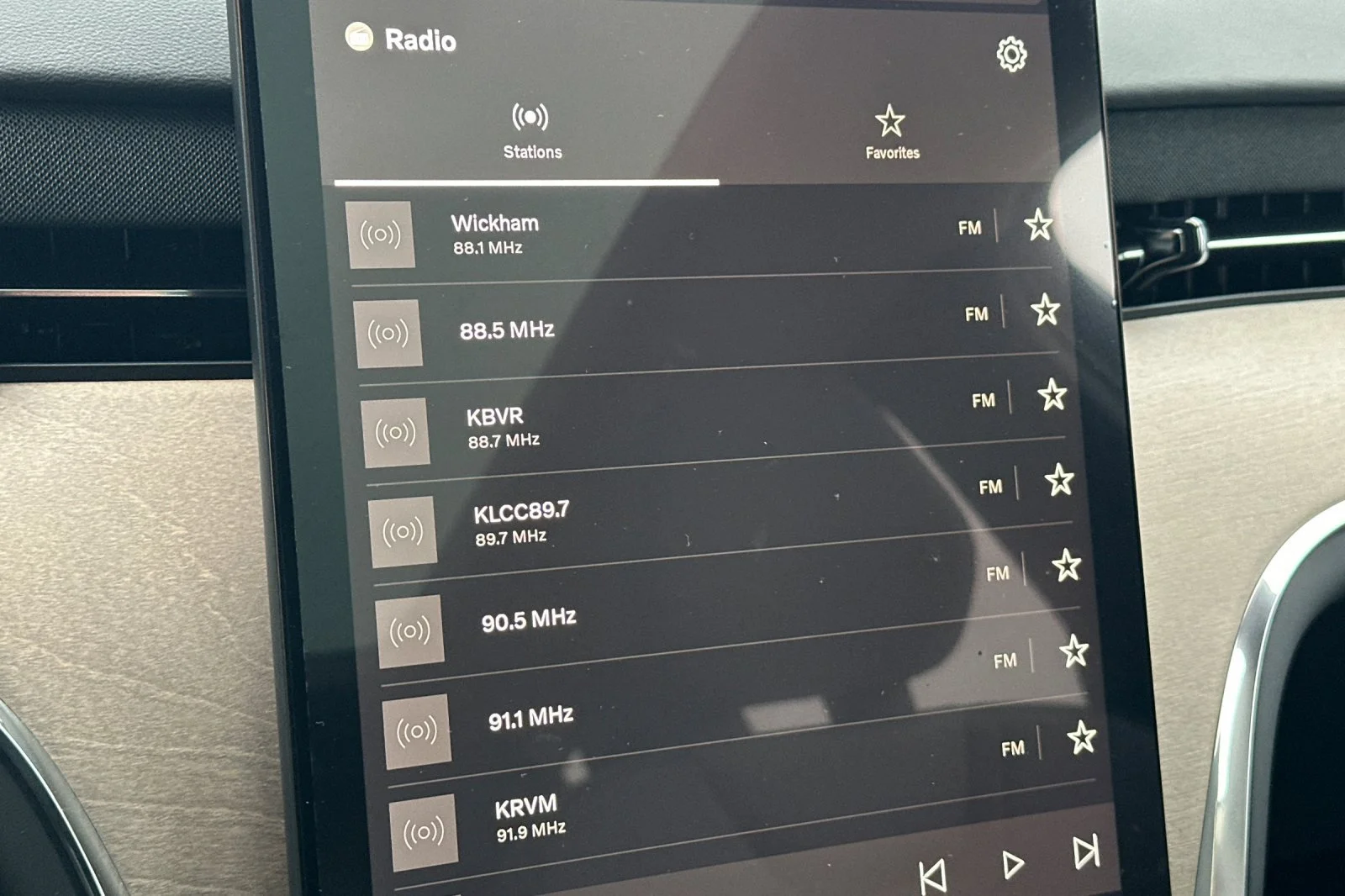 2025 Volvo EX90 Ultra - Photo 17