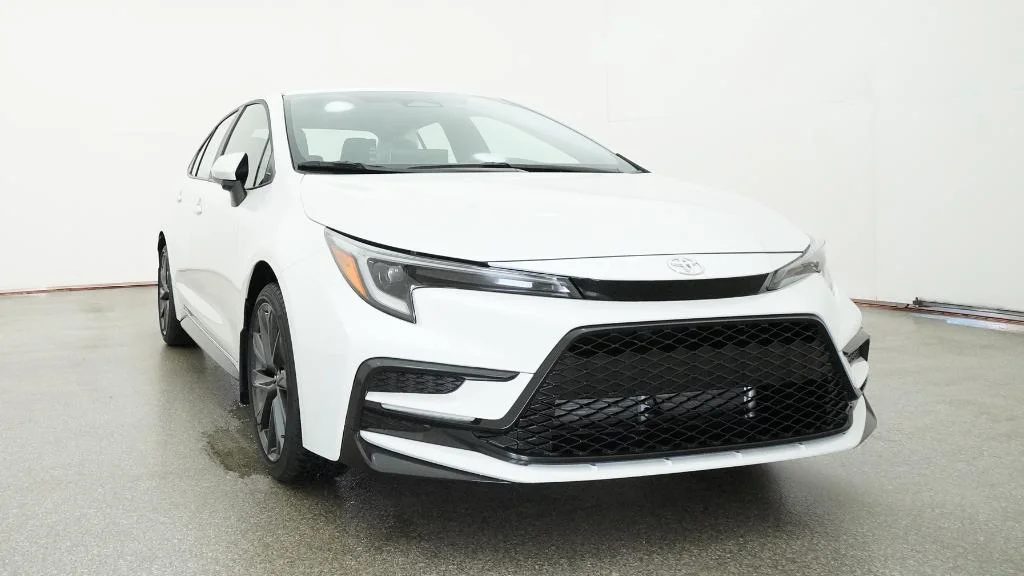 New 2026 Wind Chill Pearl Toyota SE image 9