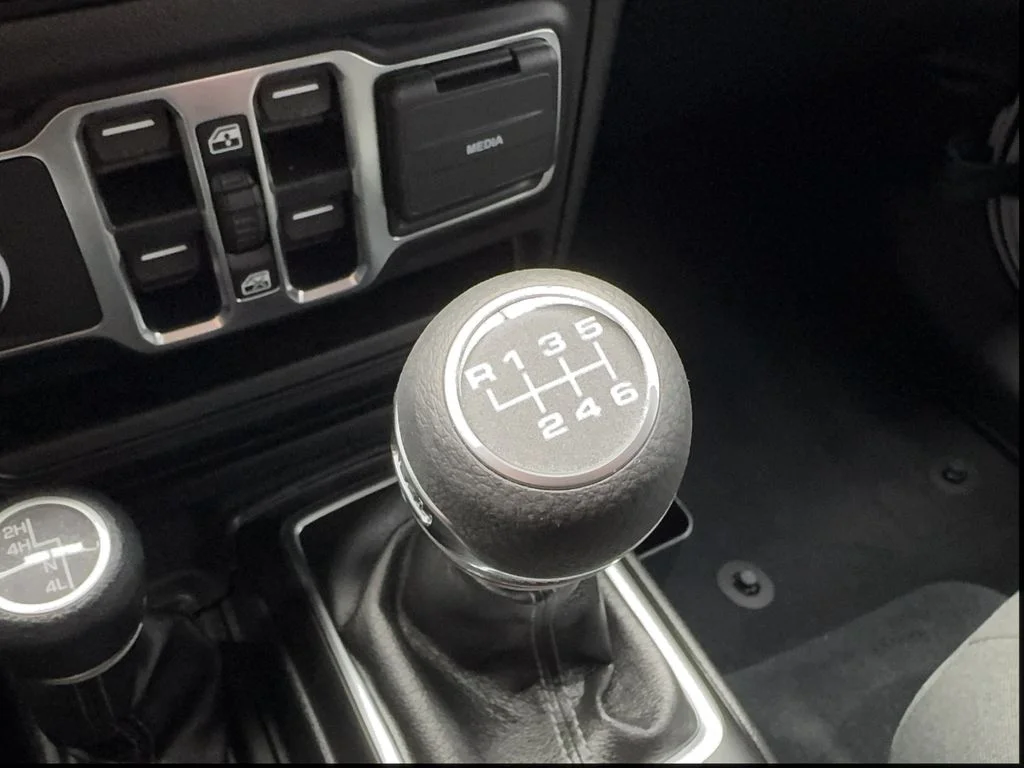 Used 2025 White Jeep Sport image 44