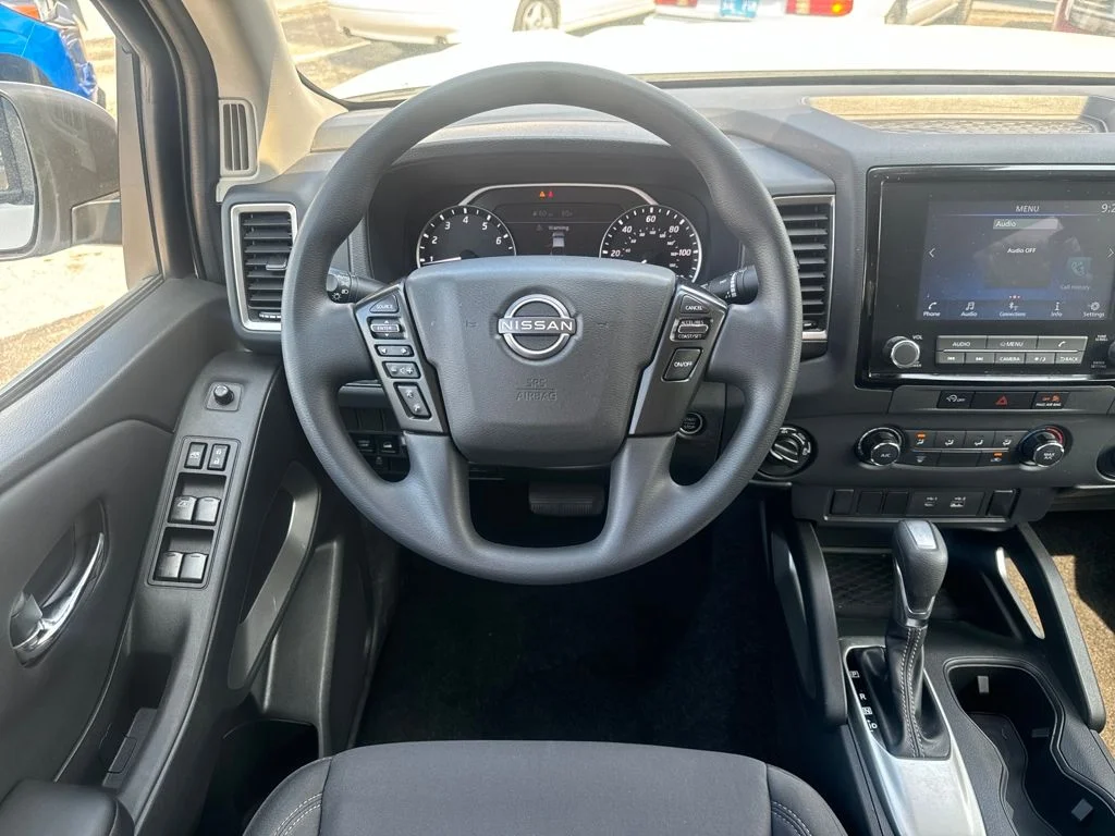 2024 Nissan Frontier SV - Photo 13