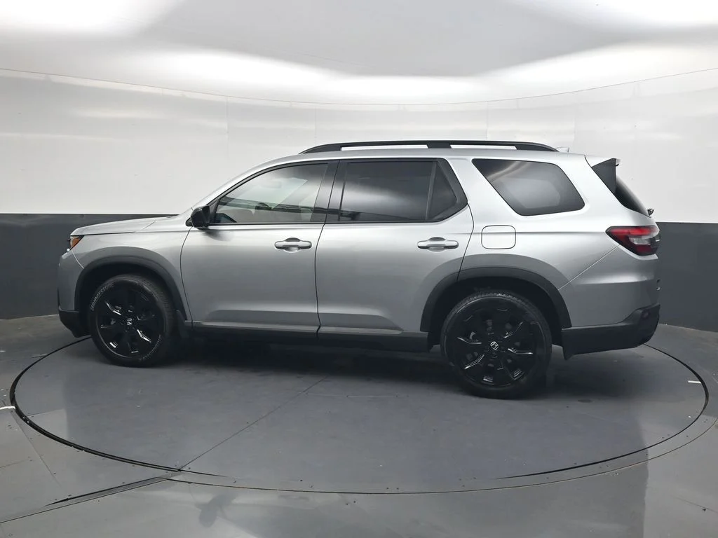 New 2026 Solar Silver Metallic Honda Black Edition image 7
