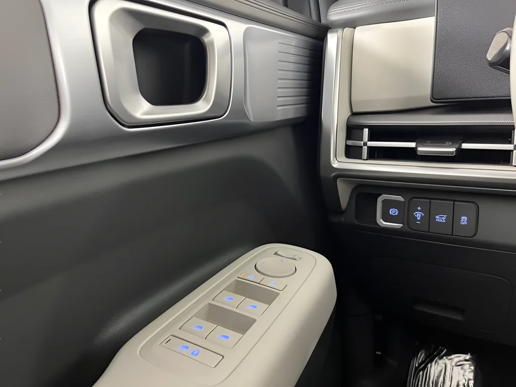 New 2026 Gray Hyundai SE image 20