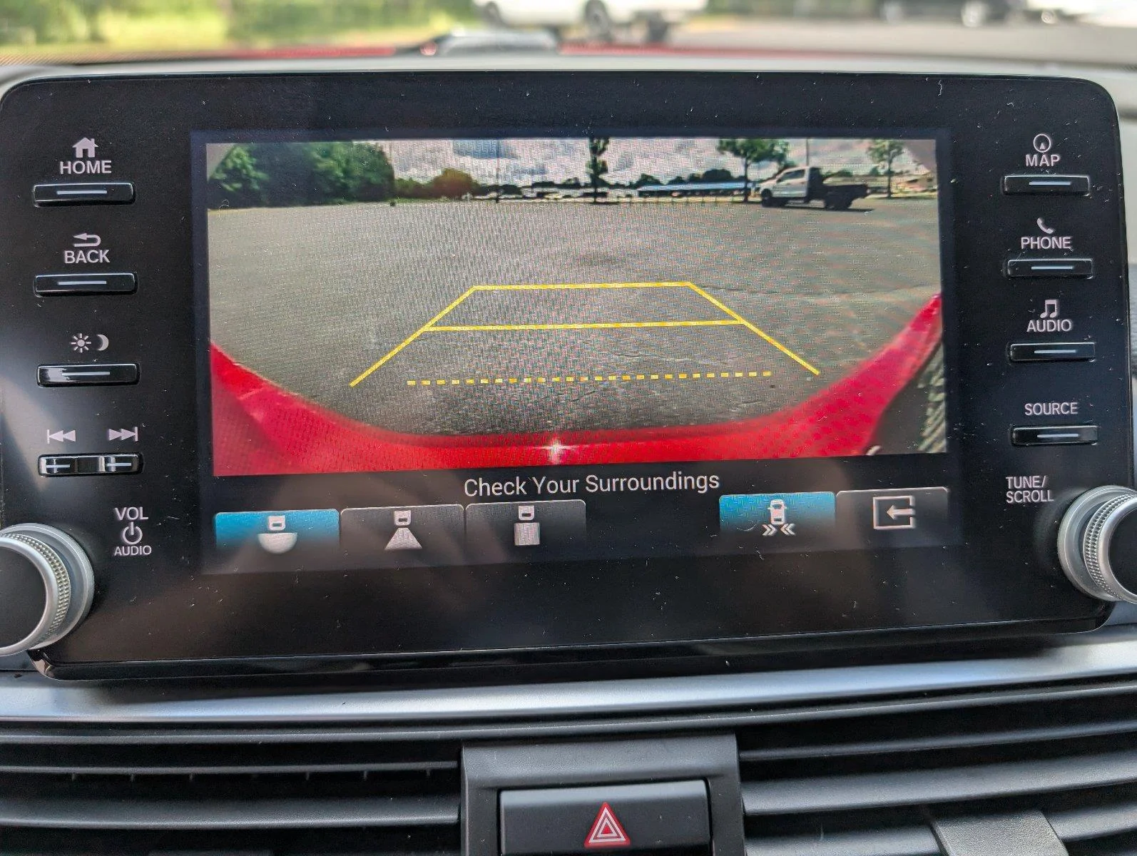 Used 2018 Radiant Red Metallic Honda Touring 1.5T image 18