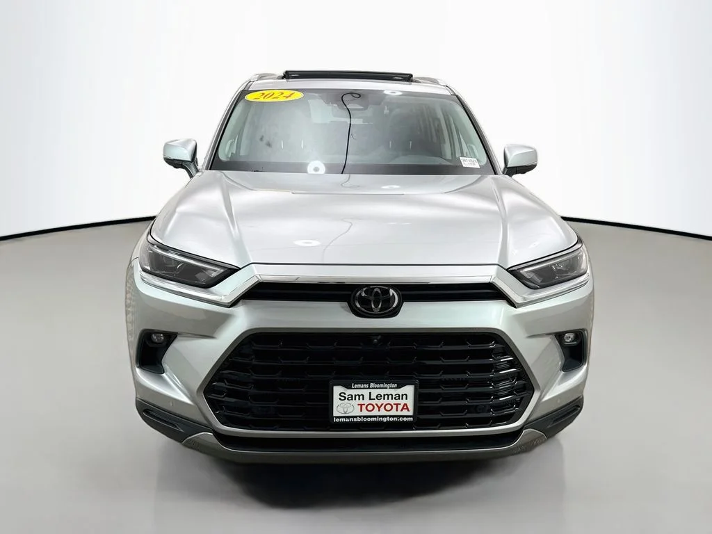 Used 2024 Silver Toyota Platinum image 2