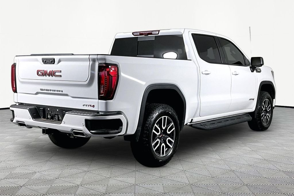 Used 2025 White GMC AT4 image 5