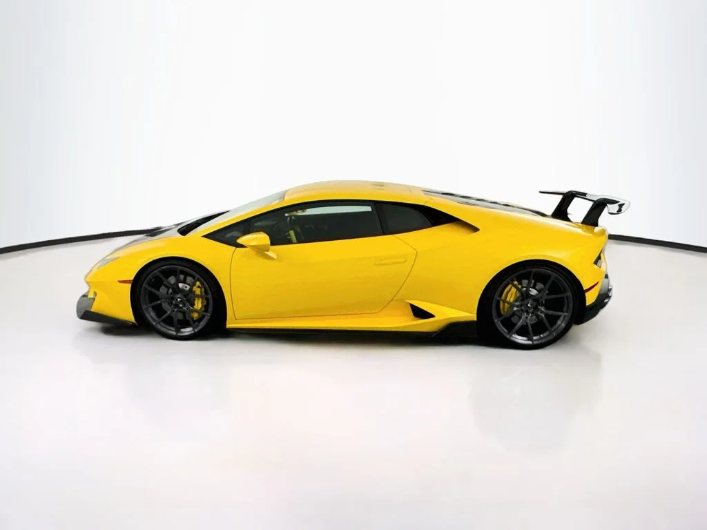 Used 2017 Yellow Lamborghini LP580-2 image 8