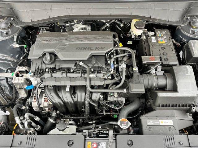 New 2026 Black Hyundai SE FWD image 27