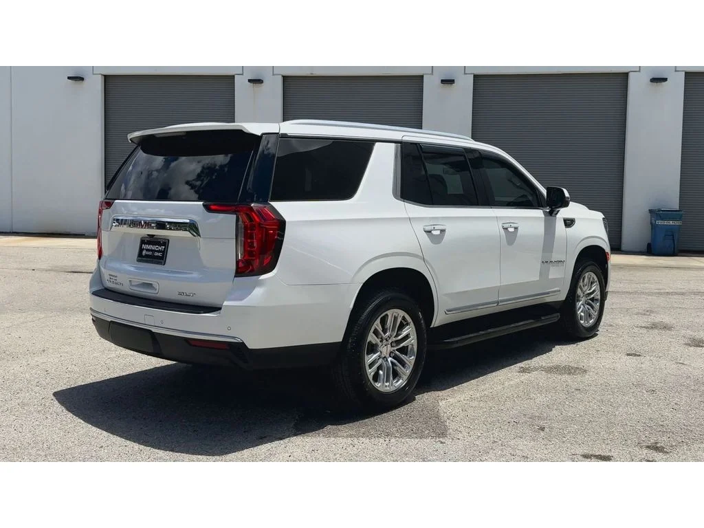Certified Used 2022 White Frost Tricoat GMC SLT image 8