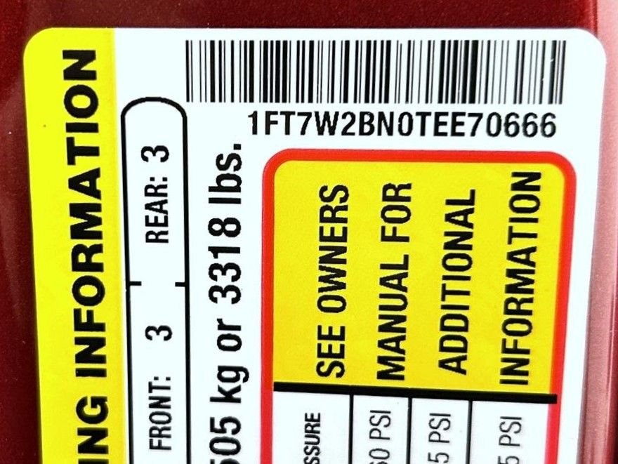 New 2026 Ruby Red Metallic Tinted Clearcoat Ford XLT image 26