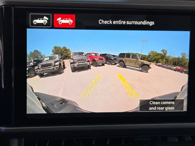 New 2026 Goldilocks Exterior Paint Jeep Sahara image 20