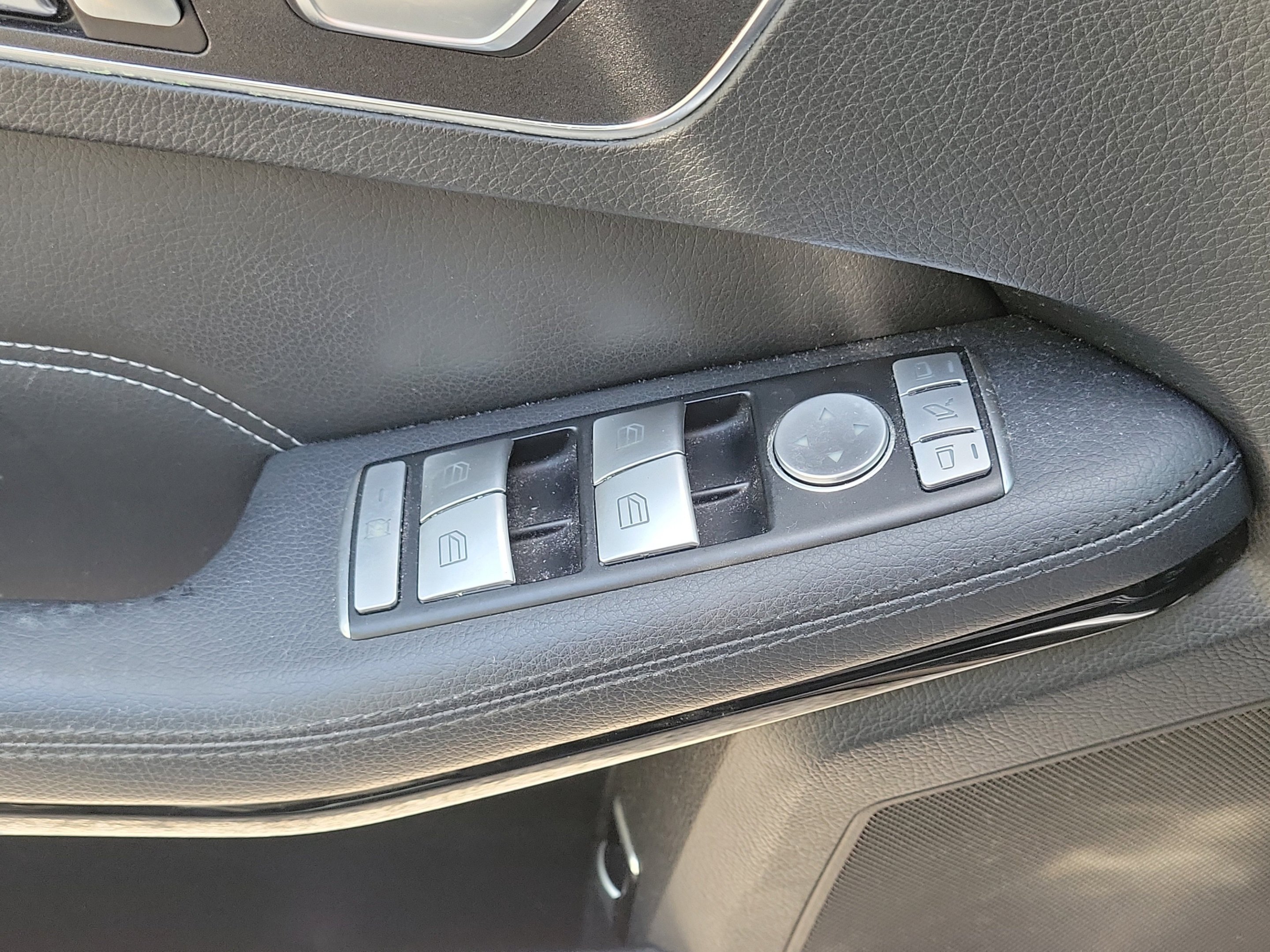 Used 2016 Black Mercedes-Benz E 350 image 27