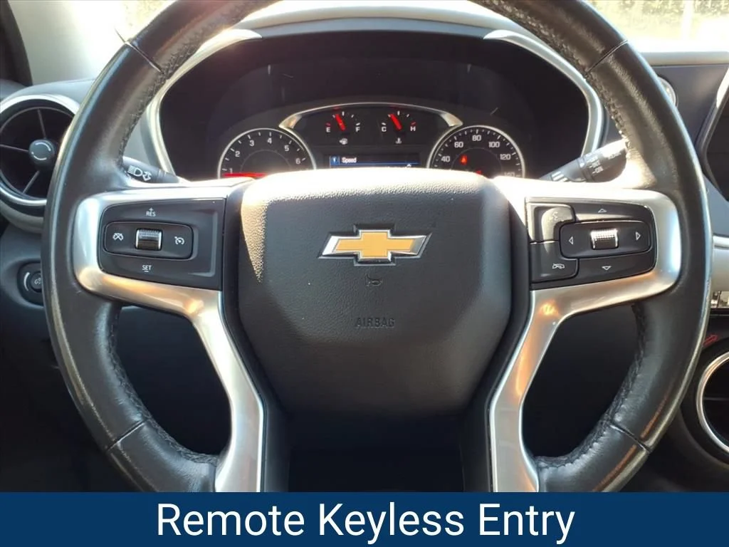 Certified Used 2020 SUMMIT WHITE Chevrolet LT image 11