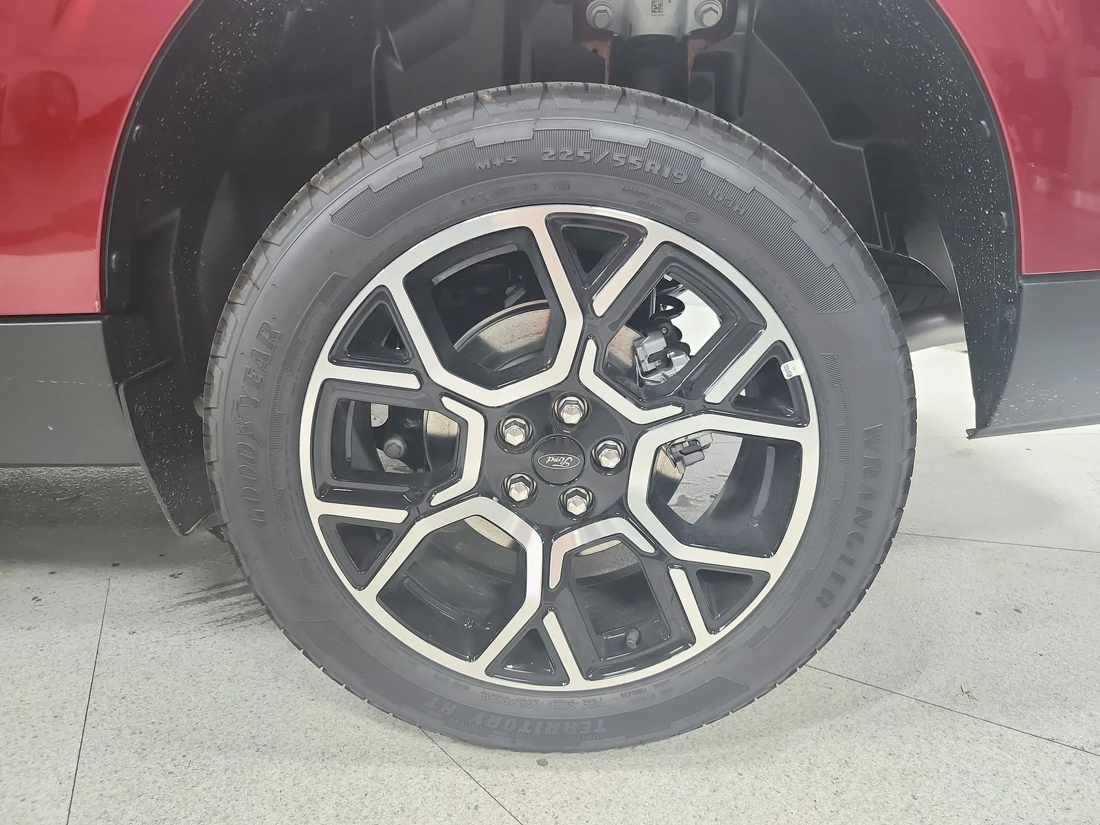 New 2026 Ruby Red Metallic Tinted Clearcoat Ford Lariat® image 48