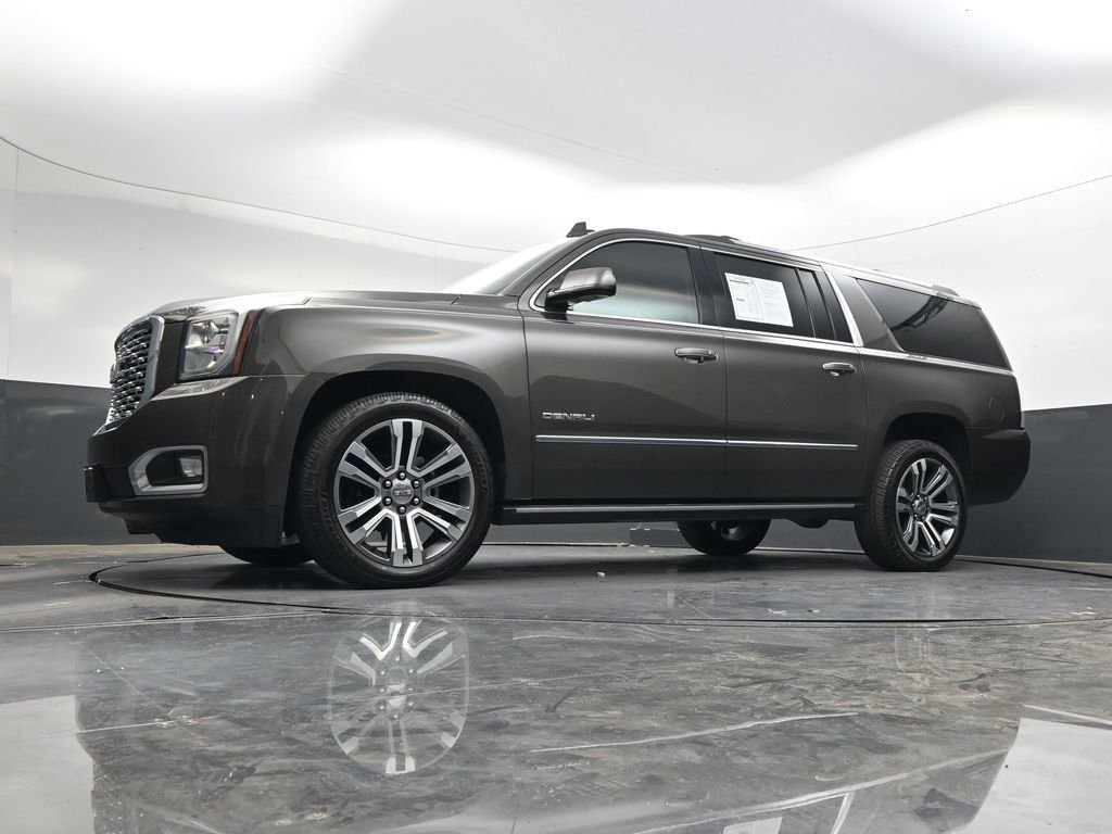Used 2019 Gray GMC Denali image 41