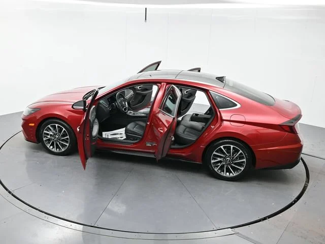 Used 2023 Ultimate Red Hyundai Limited image 41