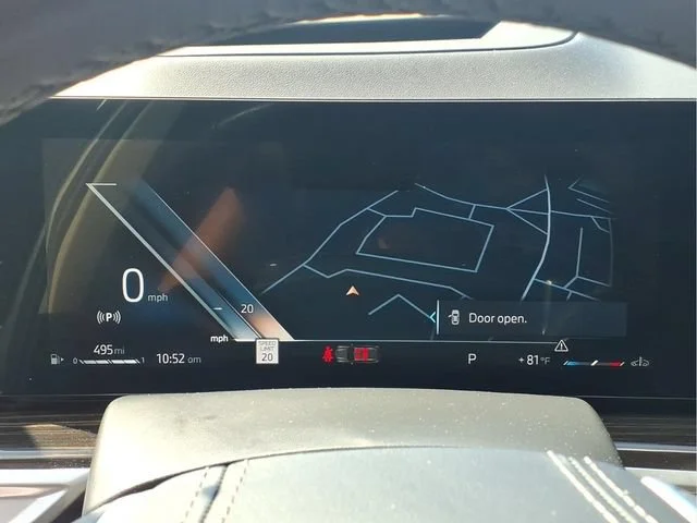 Used 2025  BMW xDrive40i image 10