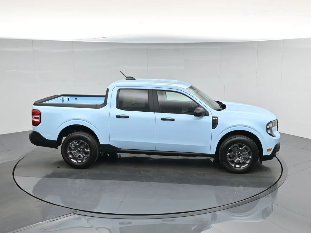 New 2026 Light Blue Ford XLT image 51