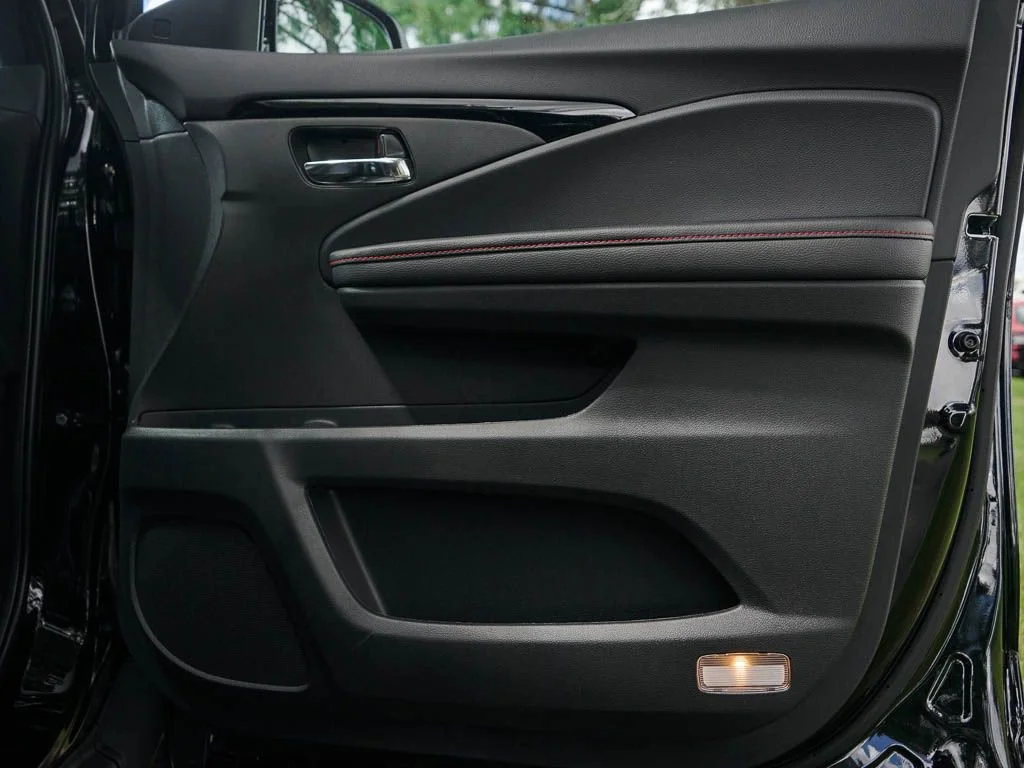 New 2026 Sonic Gray Pearl Honda Black Edition image 8