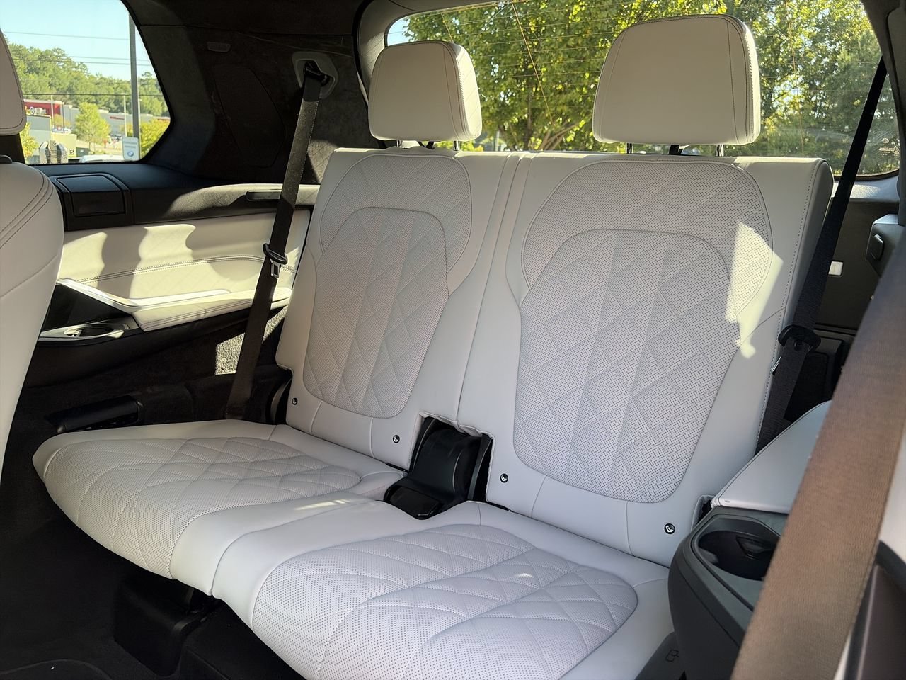 Used 2026 Alpine White BMW xDrive40i image 34