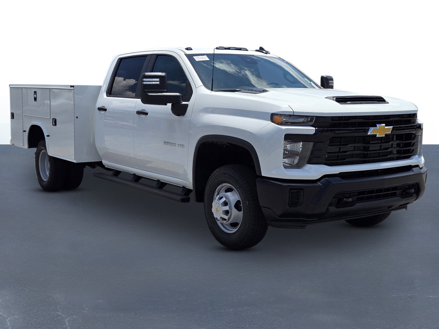 New 2026 Summit White Chevrolet Work Truck image 4