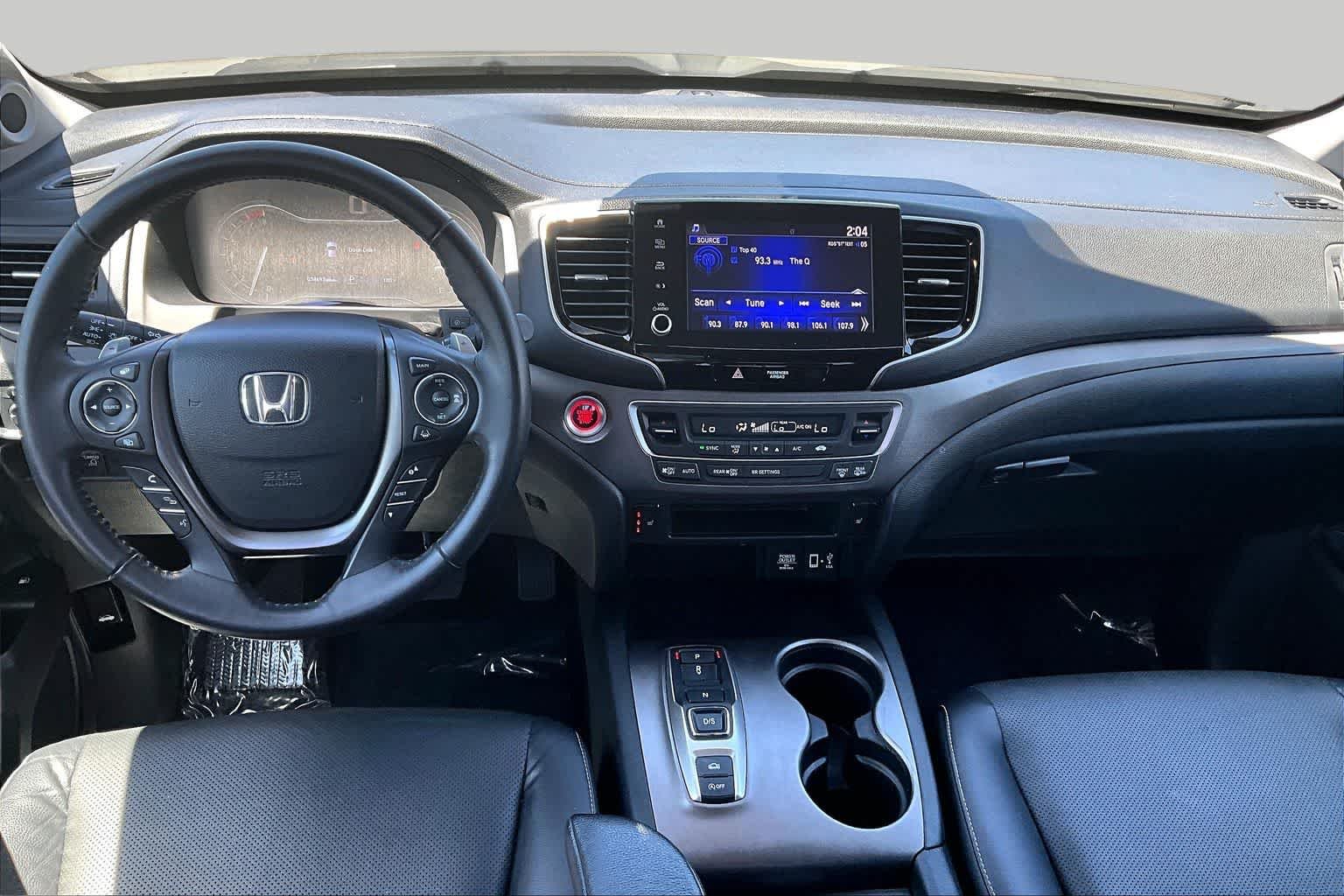 Used 2023 Platinum White Pearl Honda RTL image 13
