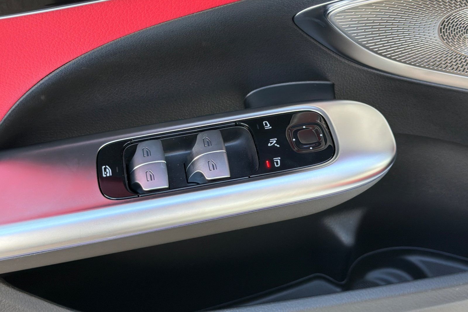 New 2026 Polar White Mercedes-Benz C 43 AMG® image 25