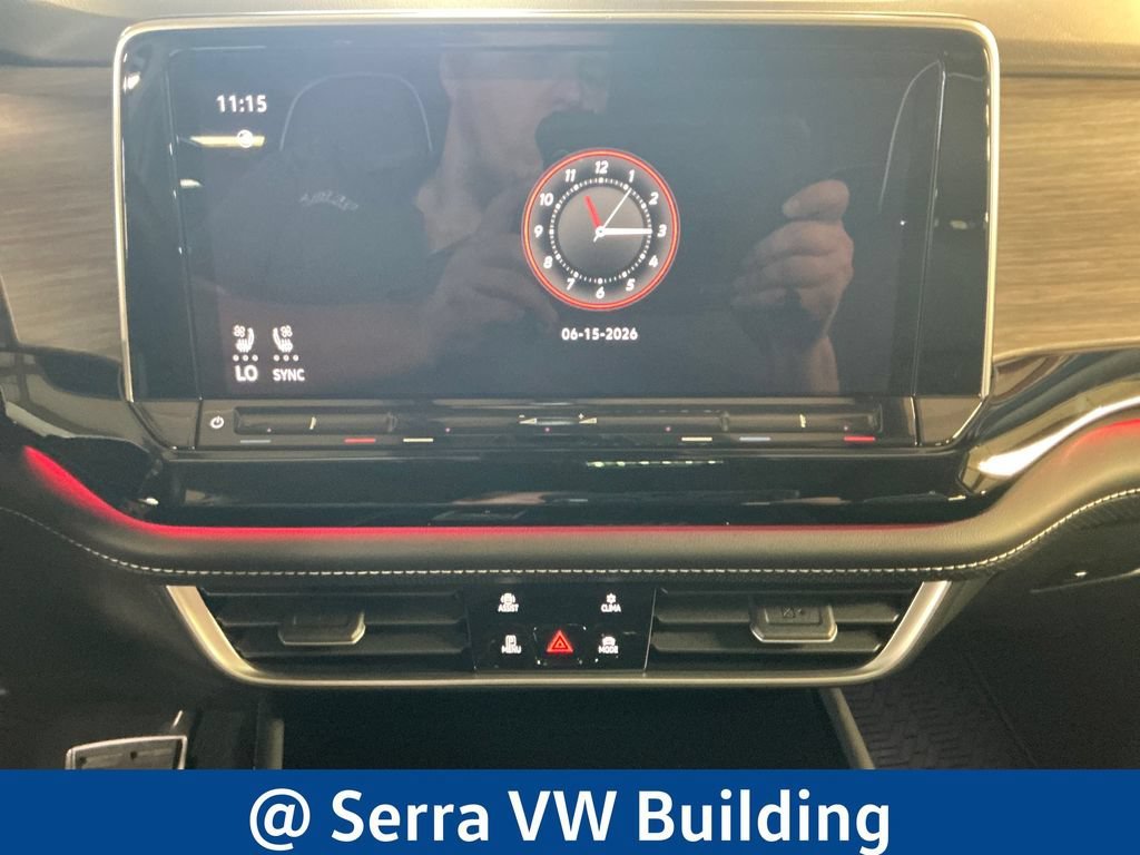 Used 2024 None Volkswagen 2.0T SEL Premium R-Line image 21