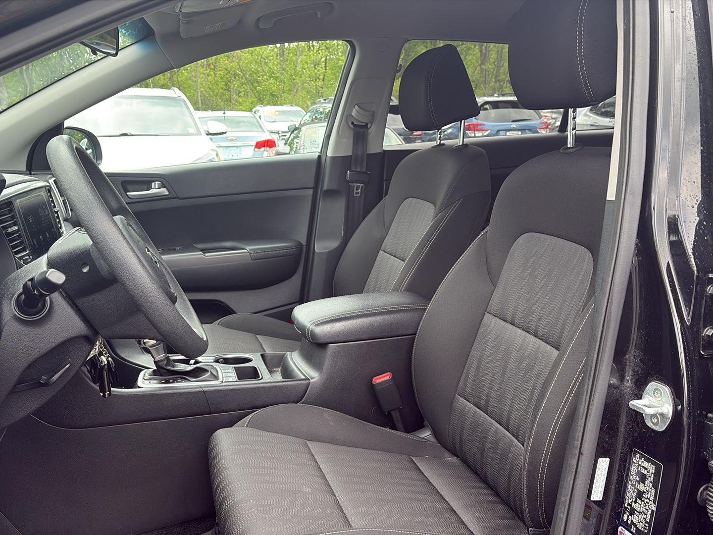 Used 2020 Black Cherry Kia  image 6