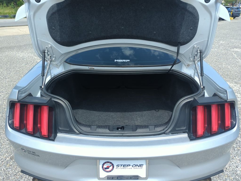 Used 2016 Silver Ford GT Premium image 23