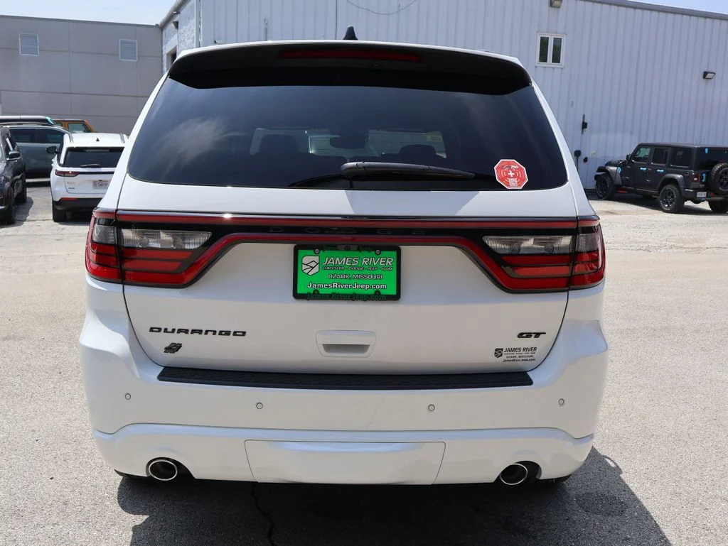 New 2026 White Knuckle Clear-Coat Exterior Paint Dodge GT Premium HEMI V8 image 4