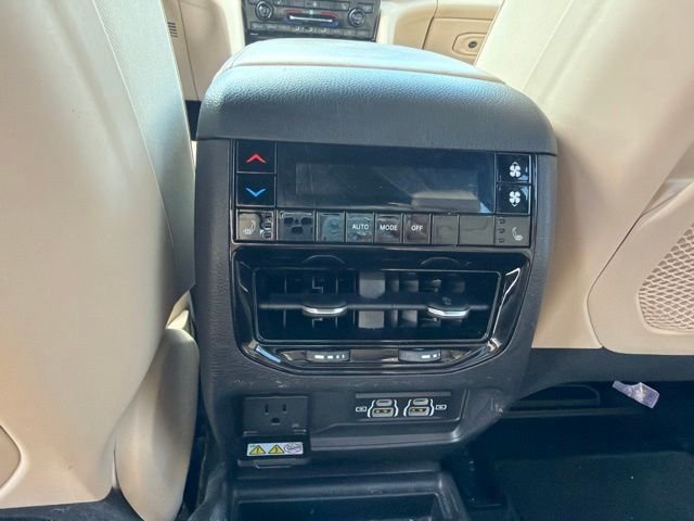 Used 2023 Black Jeep Limited image 9