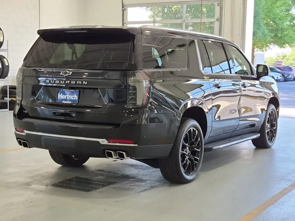 Certified Used 2025 Black Chevrolet High Country image 3