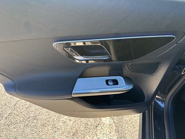 New 2027 Graphite Grey Metallic Mercedes-Benz GLC 300 image 16
