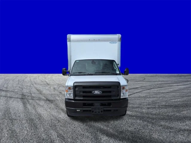New 2027 Oxford White Ford E-450 DRW image 9