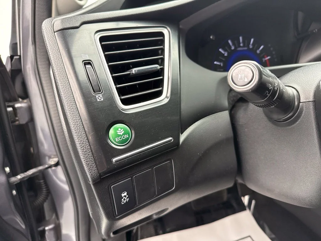 2014 Honda Civic EX-L 2dr Car Slide 15