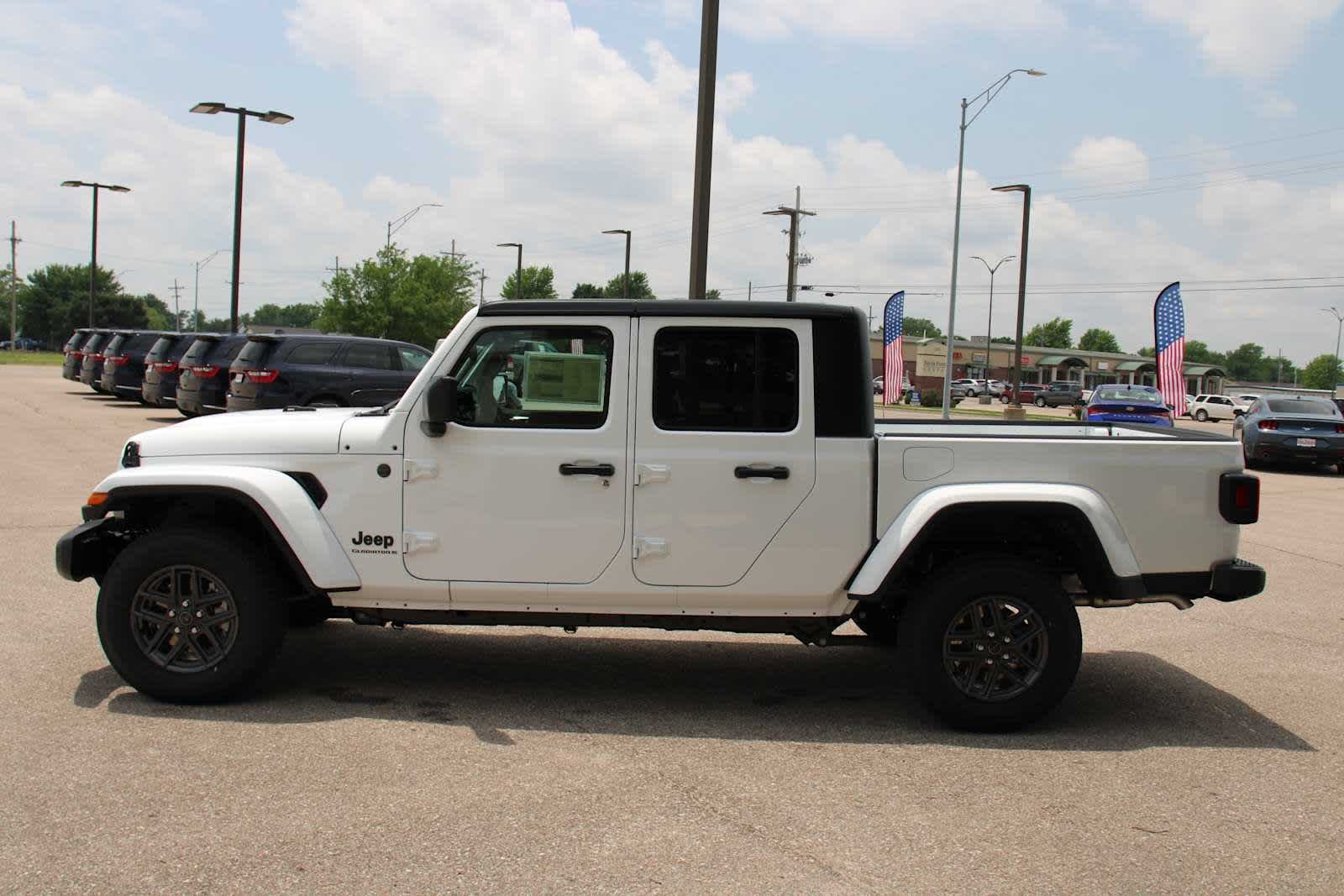 2025 Jeep Gladiator Sport S - Photo 6