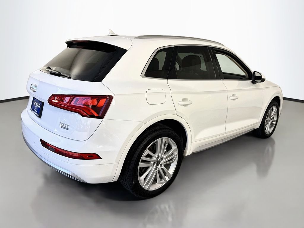 Used 2018 Ibis White Audi Premium Plus image 13