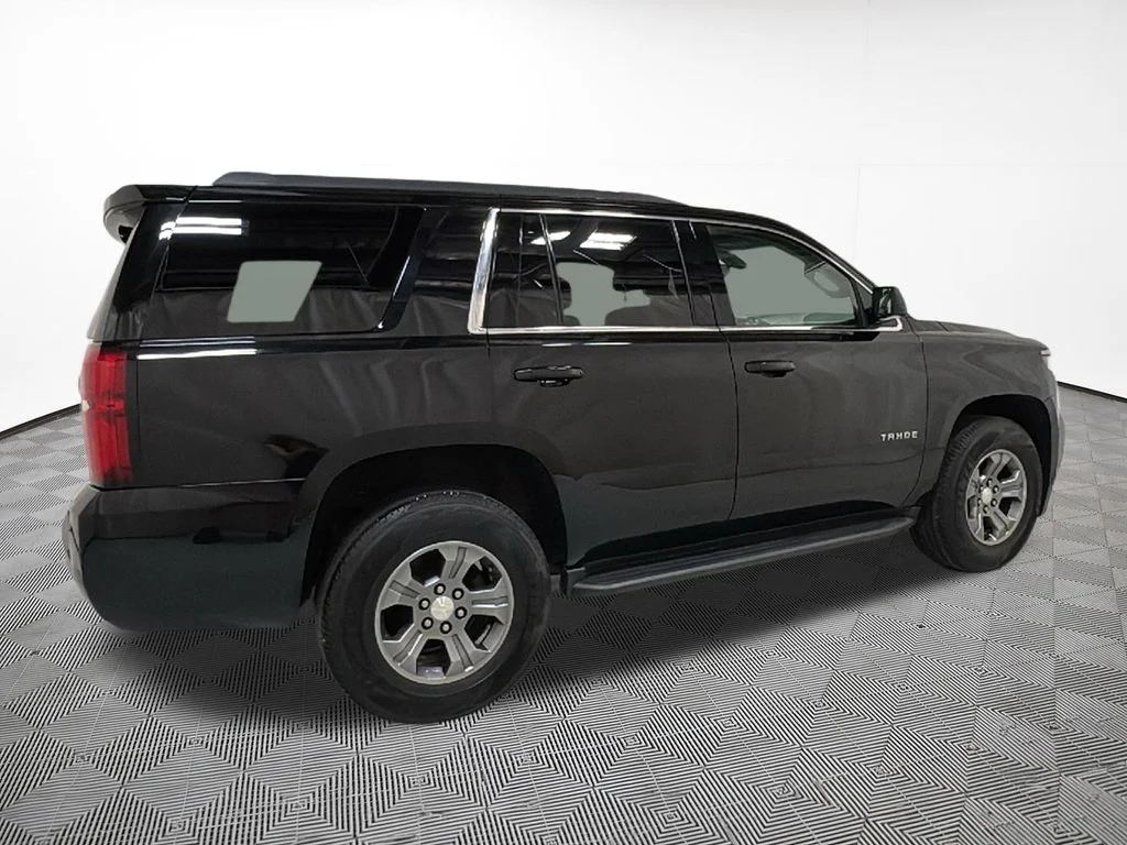 Used 2018 Black Chevrolet LS image 9