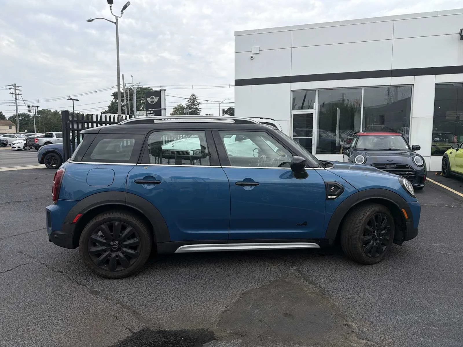Certified Used 2024 Island Blue Metallic MINI Cooper S image 7