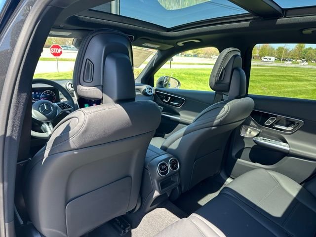 Used 2026 Gray Mercedes-Benz GLC 300 image 17