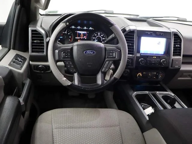 Used 2020 Agate Black Ford XLT Crew Cab image 10