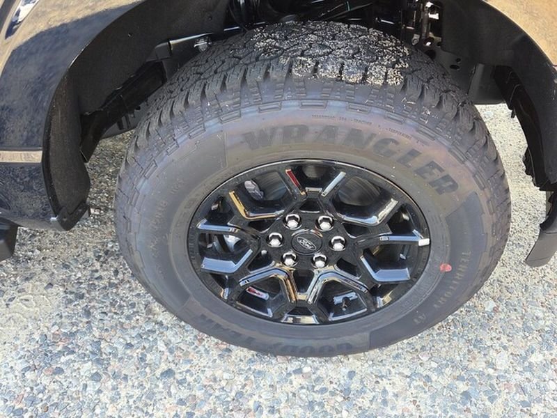 New 2026 Antimatter Blue Metallic Ford XLT image 16