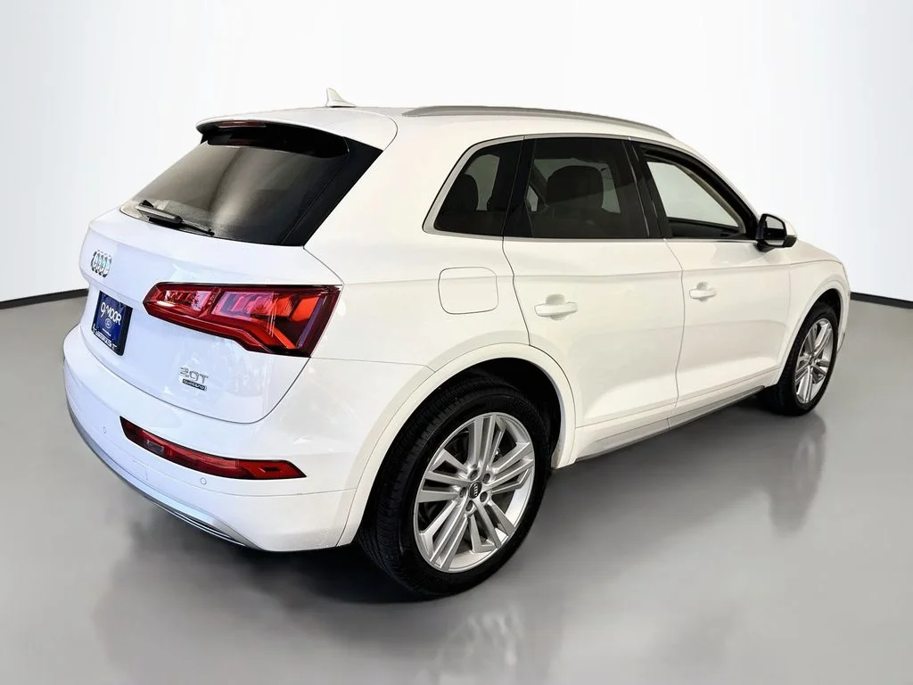 Used 2018 Ibis White Audi Premium Plus image 13