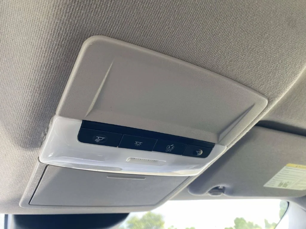 Certified Used 2022 Silver Nissan SV image 33