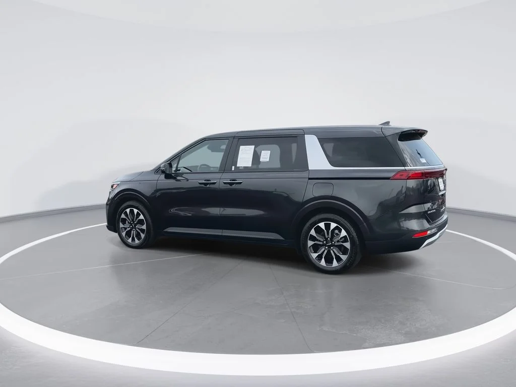 Used 2024 Gray Kia EX image 6